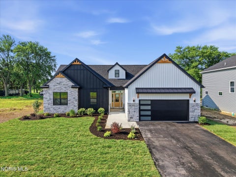 Tiny photo for 5922 Kacy Lane, Oregon, OH 43616 (MLS # 10013867)