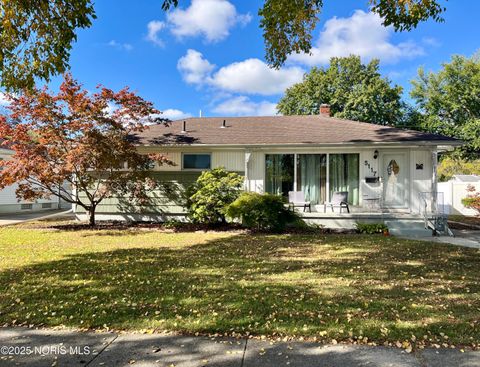 Tiny photo for 5117 Fern Drive, Toledo, OH 43613 (MLS # 10000229)