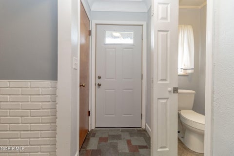 Tiny photo for 4831 Cedarhurst Road, Toledo, OH 43613 (MLS # 10012674)