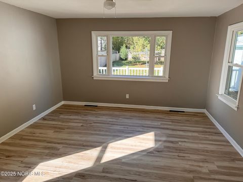 Tiny photo for 424 S Allen Street, Bryan, OH 43506 (MLS # 10000337)