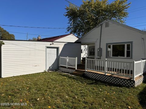 Tiny photo for 424 S Allen Street, Bryan, OH 43506 (MLS # 10000337)