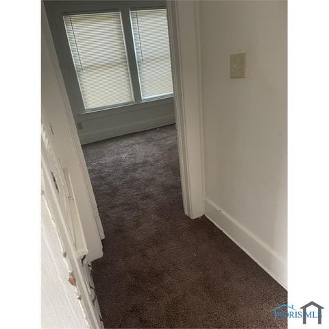 Tiny photo for 164 Corinth Street, Toledo, OH 43609 (MLS # 10008155)