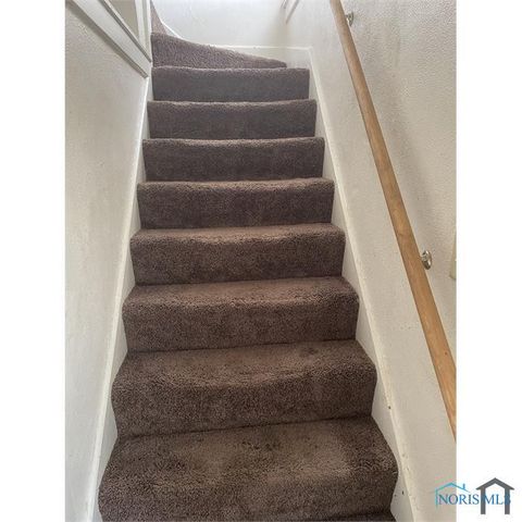 Tiny photo for 164 Corinth Street, Toledo, OH 43609 (MLS # 10008155)