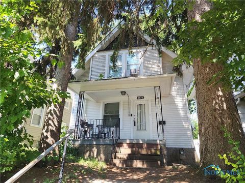 Photo of 164 Corinth Street, Toledo, OH 43609 (MLS # 10008155)