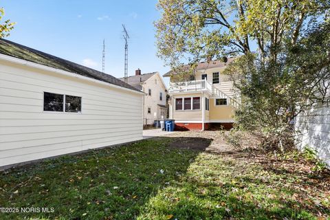 Tiny photo for 541 Apple Avenue, Toledo, OH 43609 (MLS # 10000455)