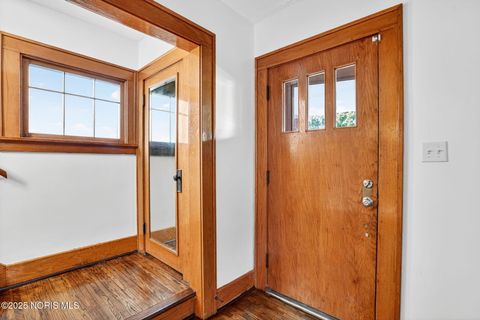 Tiny photo for 541 Apple Avenue, Toledo, OH 43609 (MLS # 10000455)