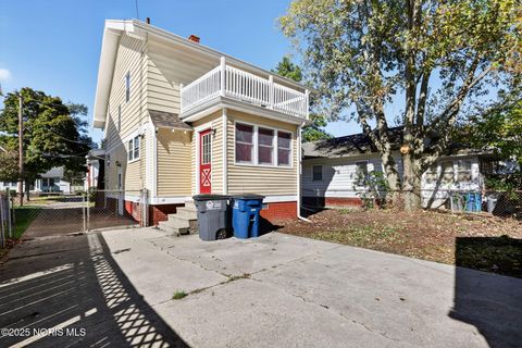 Tiny photo for 541 Apple Avenue, Toledo, OH 43609 (MLS # 10000455)