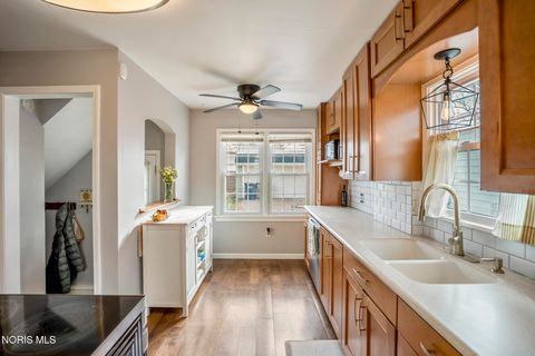 Tiny photo for 3532 Wyckliffe Parkway, Toledo, OH 43606 (MLS # 10005939)