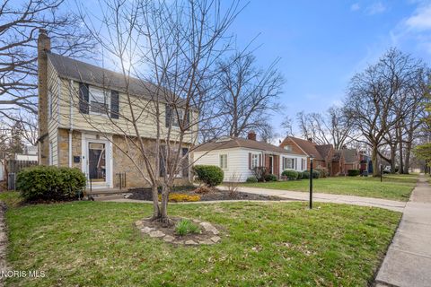 Tiny photo for 3532 Wyckliffe Parkway, Toledo, OH 43606 (MLS # 10005939)