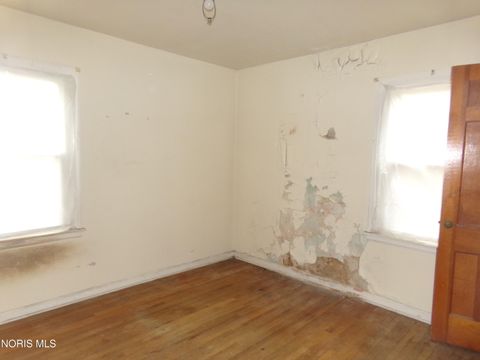 Tiny photo for 225 E Northgate Parkway, Toledo, OH 43612 (MLS # 10005557)