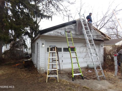 Tiny photo for 225 E Northgate Parkway, Toledo, OH 43612 (MLS # 10005557)