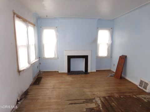 Tiny photo for 225 E Northgate Parkway, Toledo, OH 43612 (MLS # 10005557)