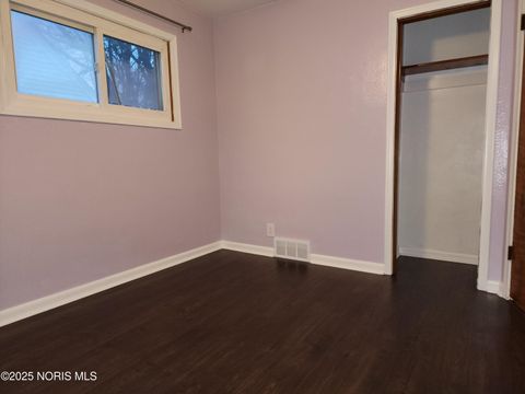 Tiny photo for 432 W Northgate Parkway, Toledo, OH 43612 (MLS # 10001792)