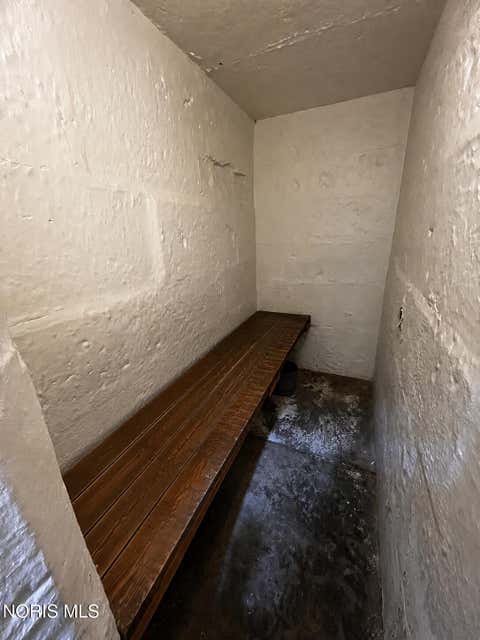 Tiny photo for 240 W Indiana Avenue, Perrysburg, OH 43551 (MLS # 10011521)