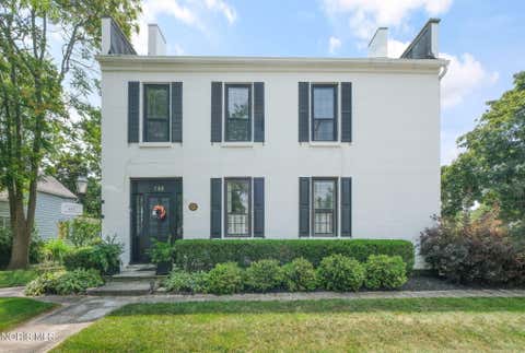 Photo of 240 W Indiana Avenue, Perrysburg, OH 43551 (MLS # 10011521)