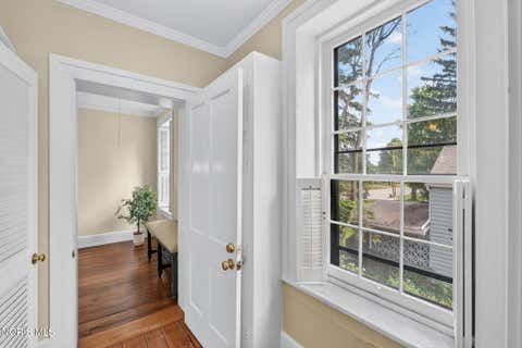 Tiny photo for 240 W Indiana Avenue, Perrysburg, OH 43551 (MLS # 10011521)