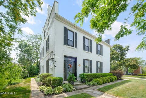 Tiny photo for 240 W Indiana Avenue, Perrysburg, OH 43551 (MLS # 10011521)