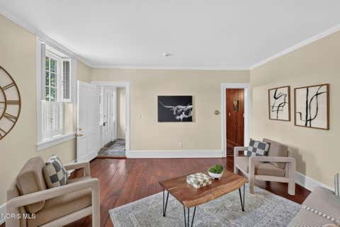 Tiny photo for 240 W Indiana Avenue, Perrysburg, OH 43551 (MLS # 10011521)