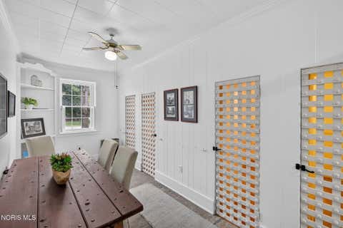 Tiny photo for 240 W Indiana Avenue, Perrysburg, OH 43551 (MLS # 10011521)