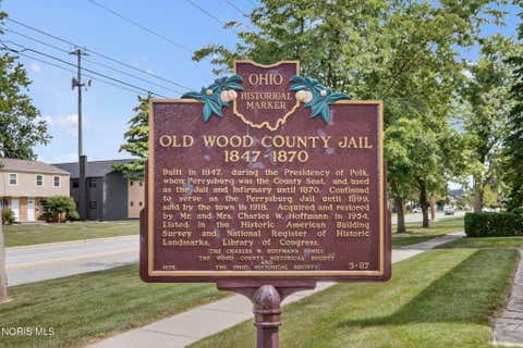 Tiny photo for 240 W Indiana Avenue, Perrysburg, OH 43551 (MLS # 10011521)