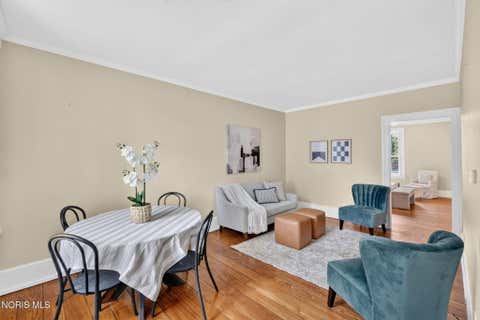 Tiny photo for 240 W Indiana Avenue, Perrysburg, OH 43551 (MLS # 10011521)