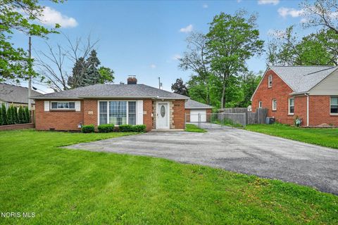 Photo of 5615 Elliott Road, Sylvania, OH 43560 (MLS # 10008078)