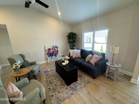 Tiny photo for 5021 Easton Drive, Oregon, OH 43616 (MLS # 10003666)