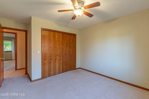 Tiny photo for 1269 Grassy Lane, Rossford, OH 43460 (MLS # 10000510)