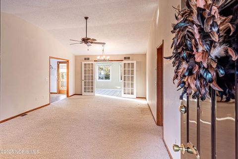 Tiny photo for 1269 Grassy Lane, Rossford, OH 43460 (MLS # 10000510)
