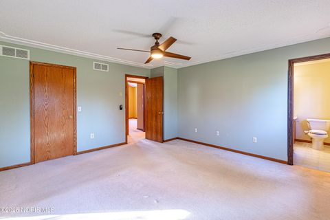 Tiny photo for 1269 Grassy Lane, Rossford, OH 43460 (MLS # 10000510)