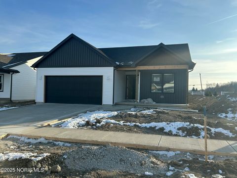 Photo of 5032 Easton Drive, Oregon, OH 43616 (MLS # 6135496)