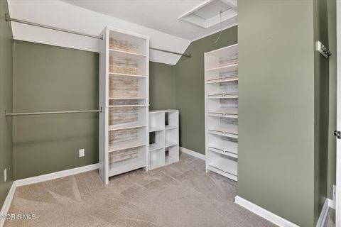 Tiny photo for 2534 Beaufort Avenue, Toledo, OH 43613 (MLS # 10005451)