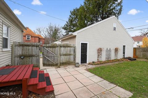 Tiny photo for 2534 Beaufort Avenue, Toledo, OH 43613 (MLS # 10005451)