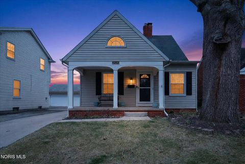 Tiny photo for 2534 Beaufort Avenue, Toledo, OH 43613 (MLS # 10005451)