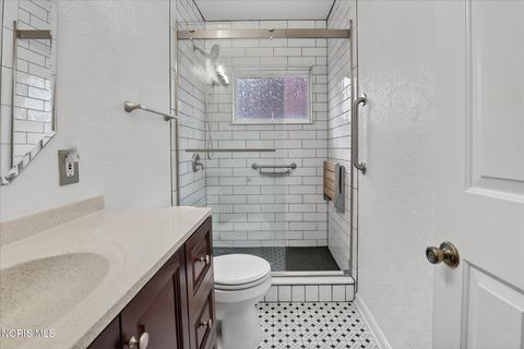 Tiny photo for 2534 Beaufort Avenue, Toledo, OH 43613 (MLS # 10005451)