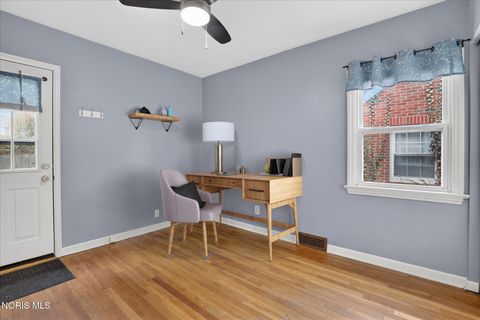 Tiny photo for 2534 Beaufort Avenue, Toledo, OH 43613 (MLS # 10005451)