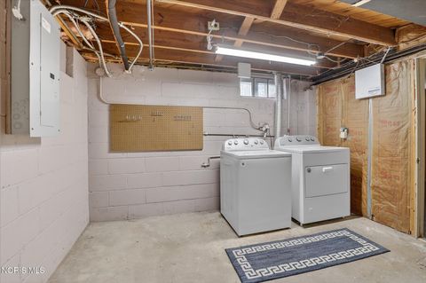 Tiny photo for 2534 Beaufort Avenue, Toledo, OH 43613 (MLS # 10005451)