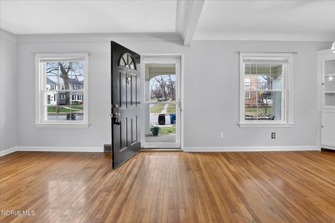 Tiny photo for 2534 Beaufort Avenue, Toledo, OH 43613 (MLS # 10005451)