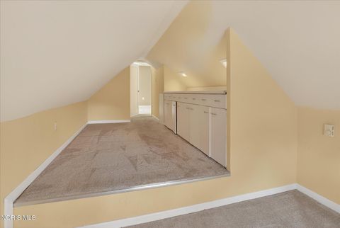 Tiny photo for 2534 Beaufort Avenue, Toledo, OH 43613 (MLS # 10005451)