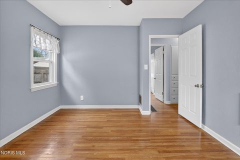 Tiny photo for 2534 Beaufort Avenue, Toledo, OH 43613 (MLS # 10005451)