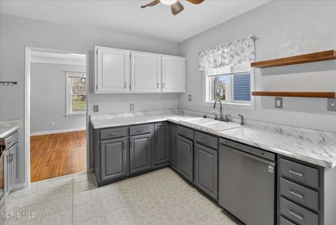 Tiny photo for 2534 Beaufort Avenue, Toledo, OH 43613 (MLS # 10005451)