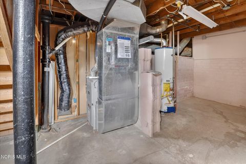 Tiny photo for 2534 Beaufort Avenue, Toledo, OH 43613 (MLS # 10005451)