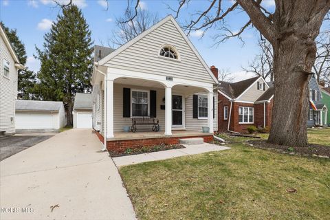 Photo of 2534 Beaufort Avenue, Toledo, OH 43613 (MLS # 10005451)