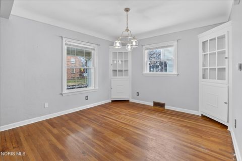 Tiny photo for 2534 Beaufort Avenue, Toledo, OH 43613 (MLS # 10005451)