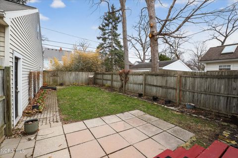 Tiny photo for 2534 Beaufort Avenue, Toledo, OH 43613 (MLS # 10005451)