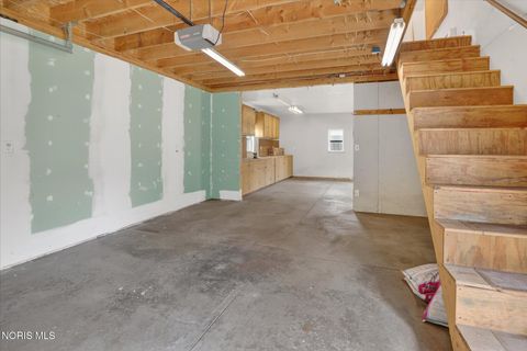 Tiny photo for 2534 Beaufort Avenue, Toledo, OH 43613 (MLS # 10005451)