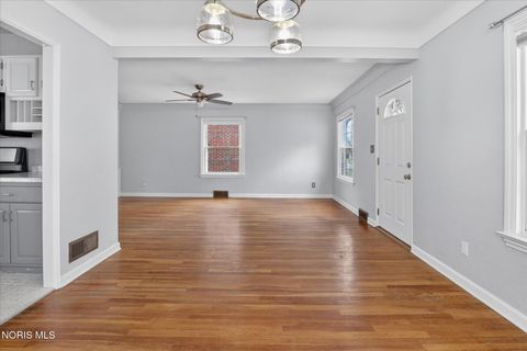 Tiny photo for 2534 Beaufort Avenue, Toledo, OH 43613 (MLS # 10005451)