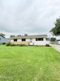 23766 W Meadow Drive Genoa OH 43430
