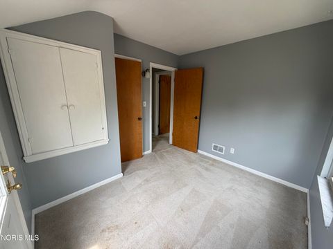 Tiny photo for 2539 Castleton Avenue, Toledo, OH 43613 (MLS # 10007943)
