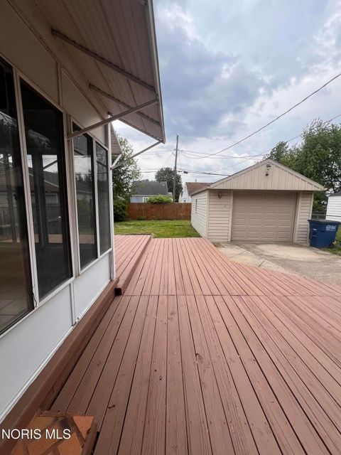 Tiny photo for 2539 Castleton Avenue, Toledo, OH 43613 (MLS # 10007943)
